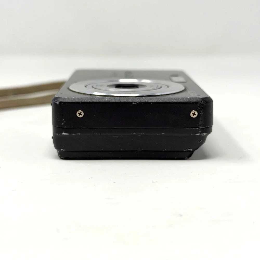 Fujifilm FinePix J10 8.2MP Compact Digital Camera Black Untested